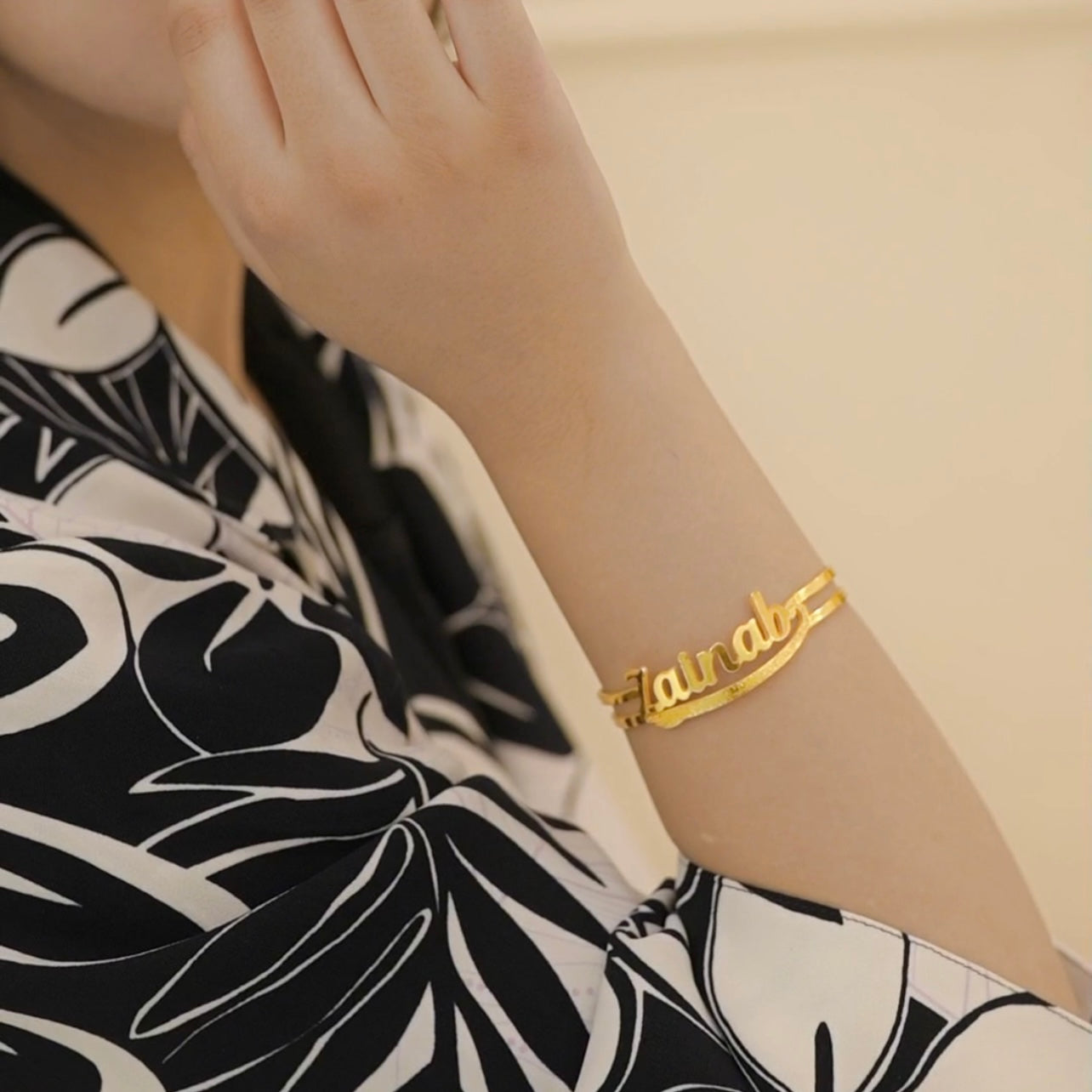 Customize name bangle